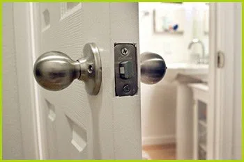 Expert Locksmith Services North Las Vegas, NV 702-991-3552 Expert Locksmith Services North Las Vegas, NV 702-991-3552 - 14-unlock-door