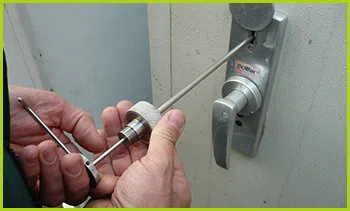 Expert Locksmith Services North Las Vegas, NV 702-991-3552 Expert Locksmith Services North Las Vegas, NV 702-991-3552 - 15-emergency-locksmiths
